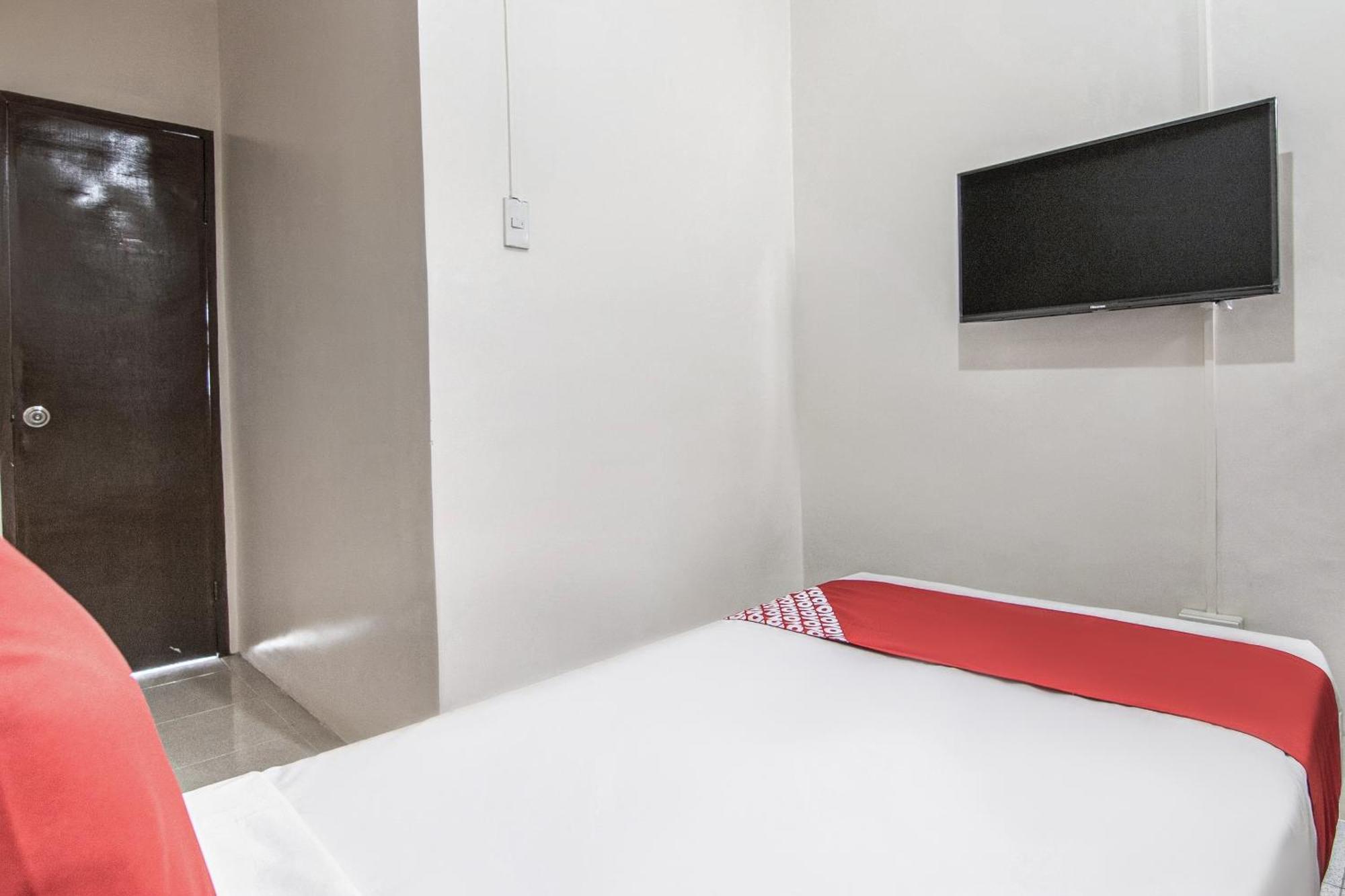 Oyo 431 Apollo 11 Apartelle Pasay Exterior foto