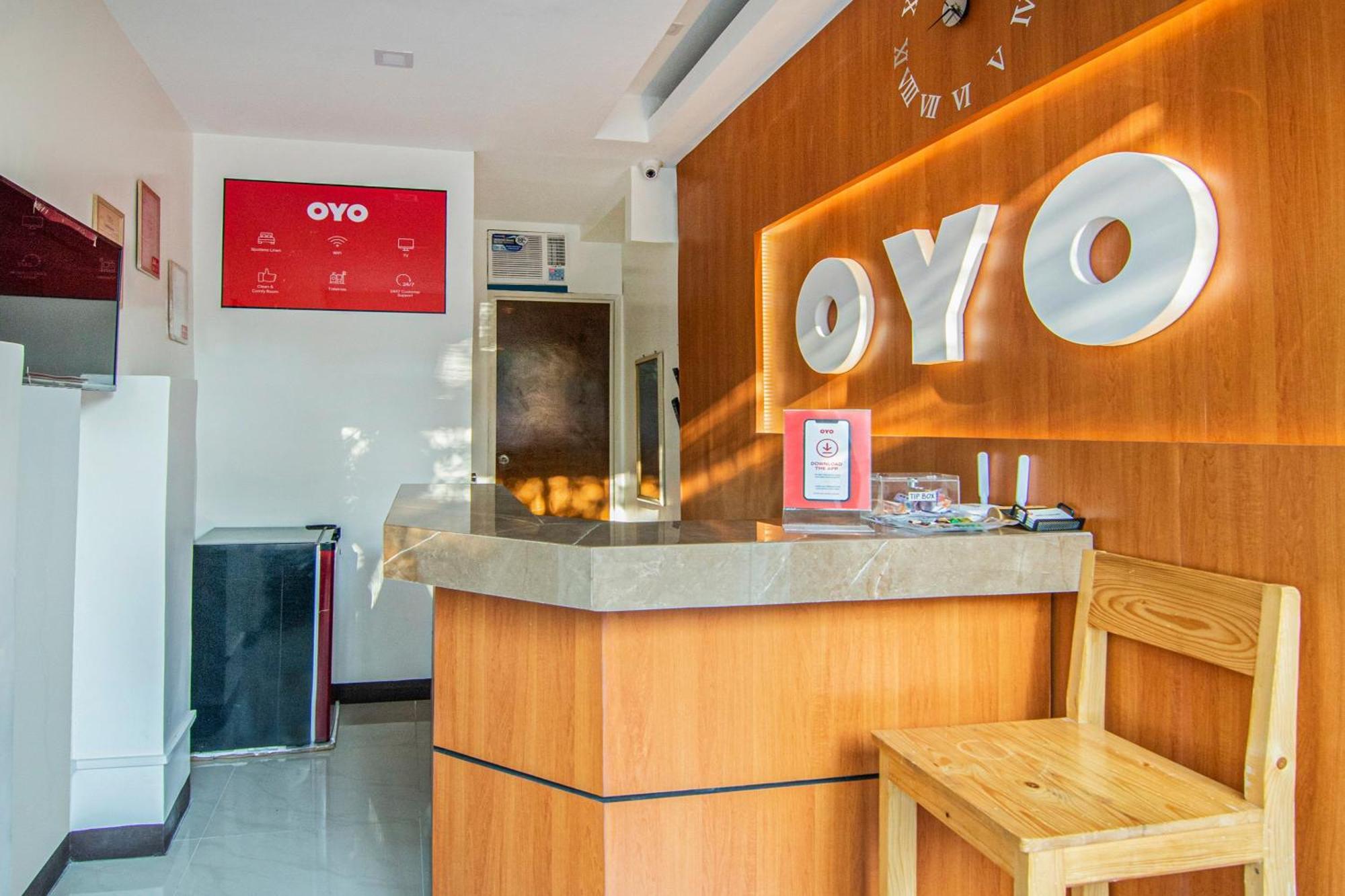Oyo 431 Apollo 11 Apartelle Pasay Exterior foto